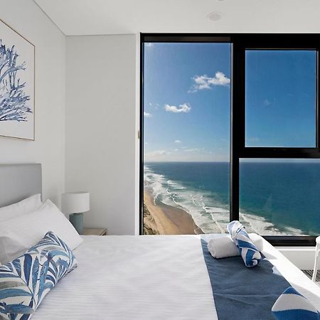 Sea View Beachfront Apartment In Surfers ゴールドコースト エクステリア 写真
