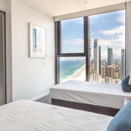 Sea View Beachfront Apartment In Surfers ゴールドコースト エクステリア 写真