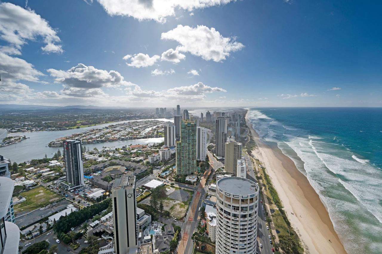 Sea View Beachfront Apartment In Surfers ゴールドコースト エクステリア 写真