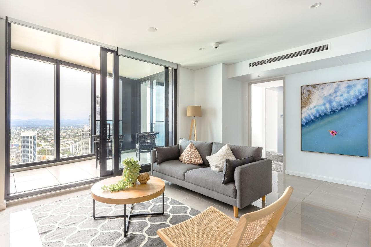 Sea View Beachfront Apartment In Surfers ゴールドコースト エクステリア 写真