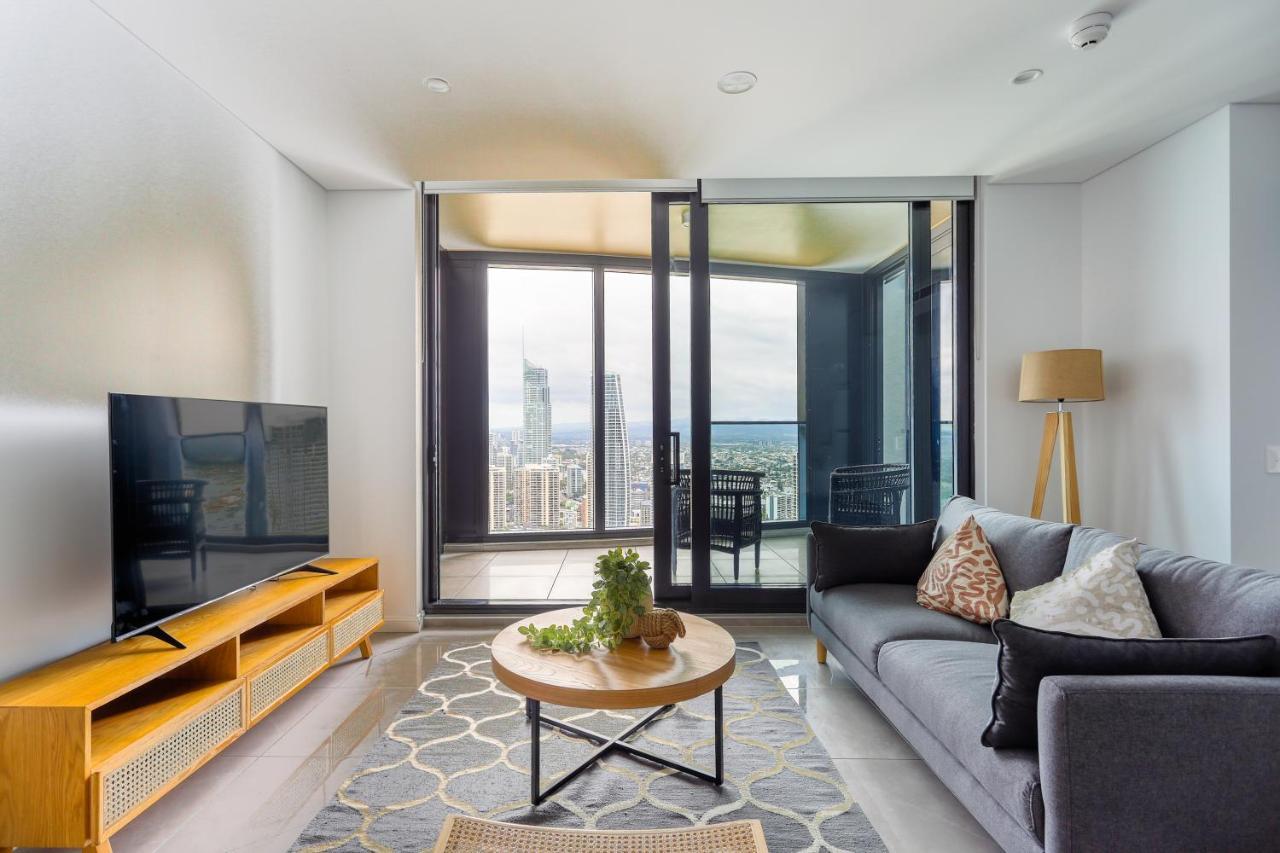 Sea View Beachfront Apartment In Surfers ゴールドコースト エクステリア 写真