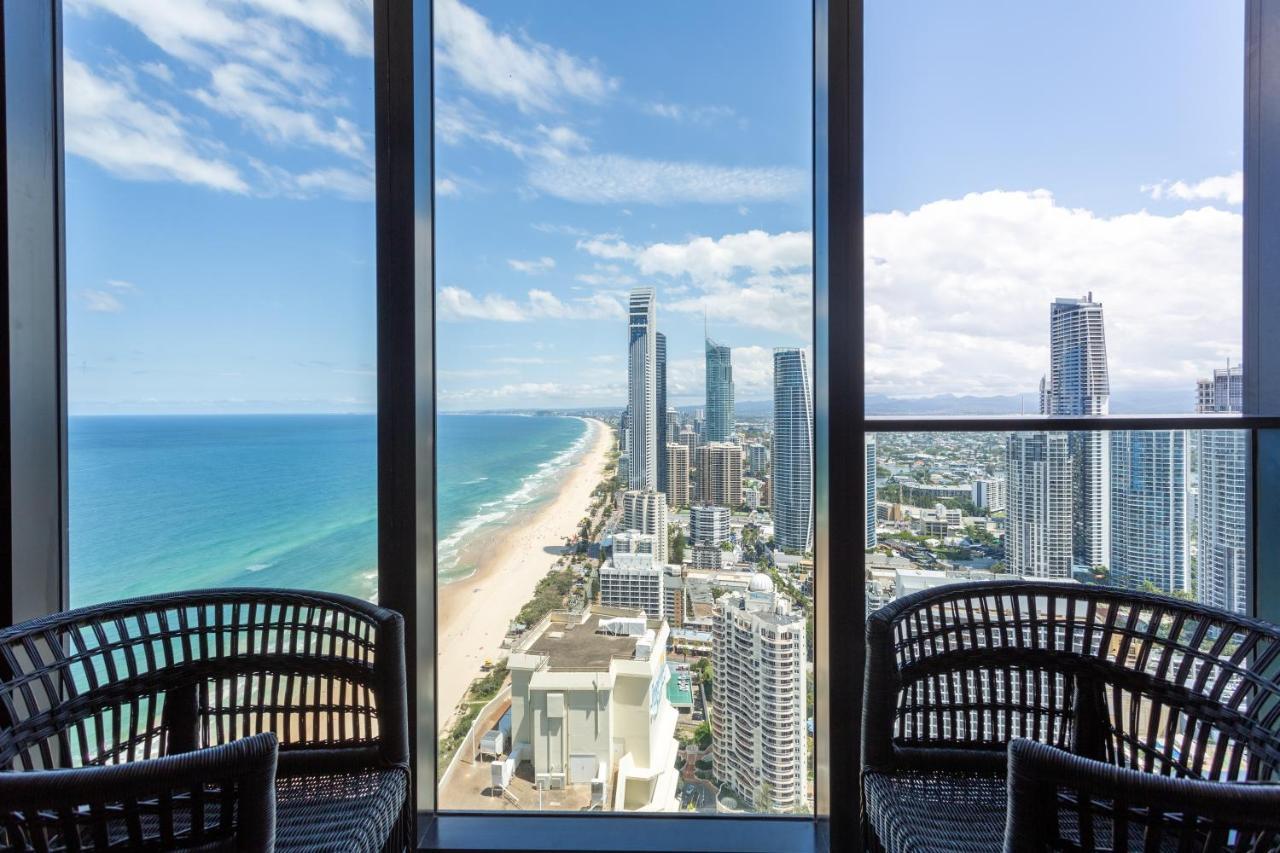 Sea View Beachfront Apartment In Surfers ゴールドコースト エクステリア 写真